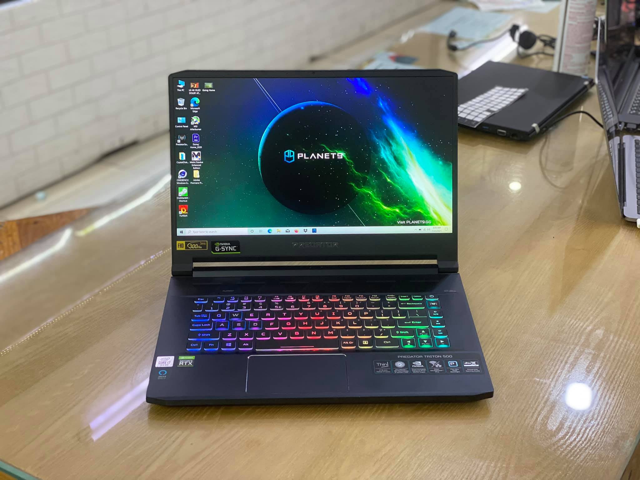 Laptop Acer Gaming Predator Triton 500 Mode 2020-1.jpeg